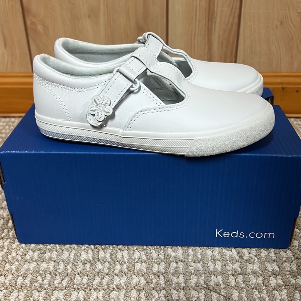 Toddler girl t-strap shoes